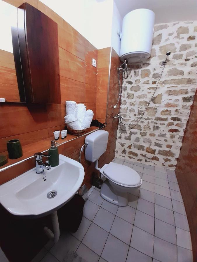 Gorica'S Bridge Hotel Berat Ngoại thất bức ảnh