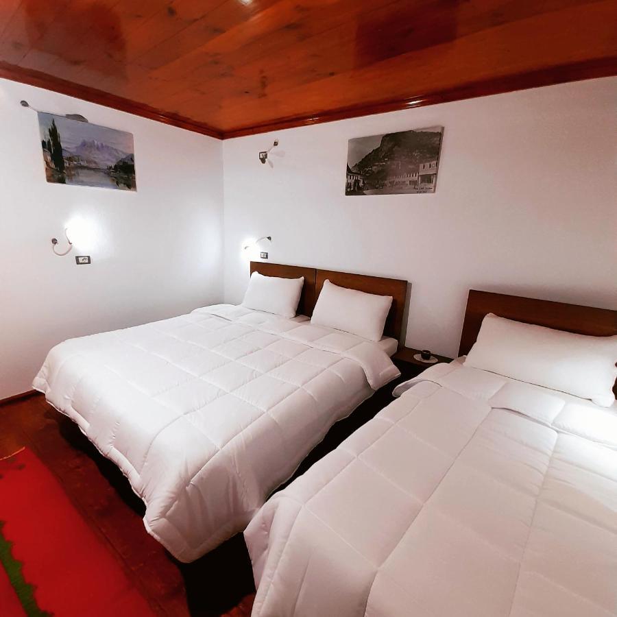 Gorica'S Bridge Hotel Berat Ngoại thất bức ảnh